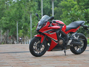 Honda CBR650F สปอร์ตไบค์น้ำหนักเบา คล่องตัว