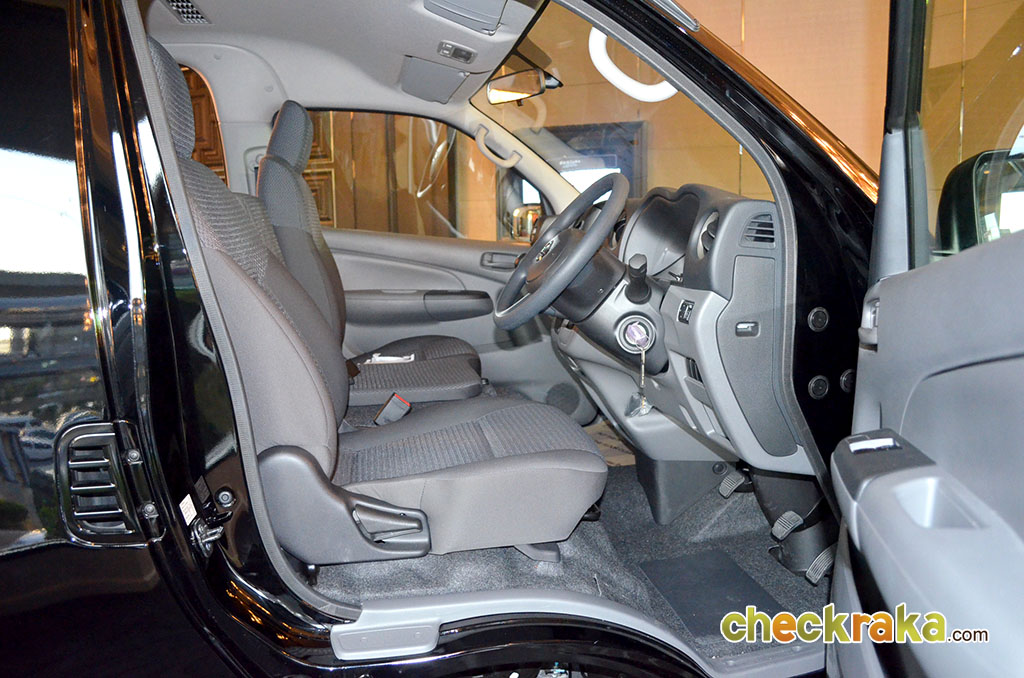 Nissan Urvan NV350 CNG M/T นิสสัน เออแวน ปี 2014 : ภาพที่ 16