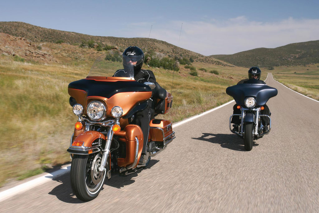 Harley-Davidson Touring Electra Glide Ultra Classic Low ฮาร์ลีย์-เดวิดสัน ทัวริ่ง ปี 2015 : ภาพที่ 2