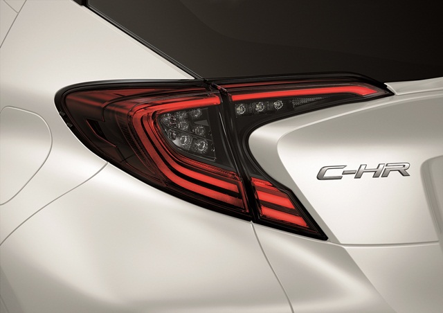 Toyota C-HR 1.8 Mid โตโยต้า ซี-เอชอาร์ ปี 2019 : ภาพที่ 5