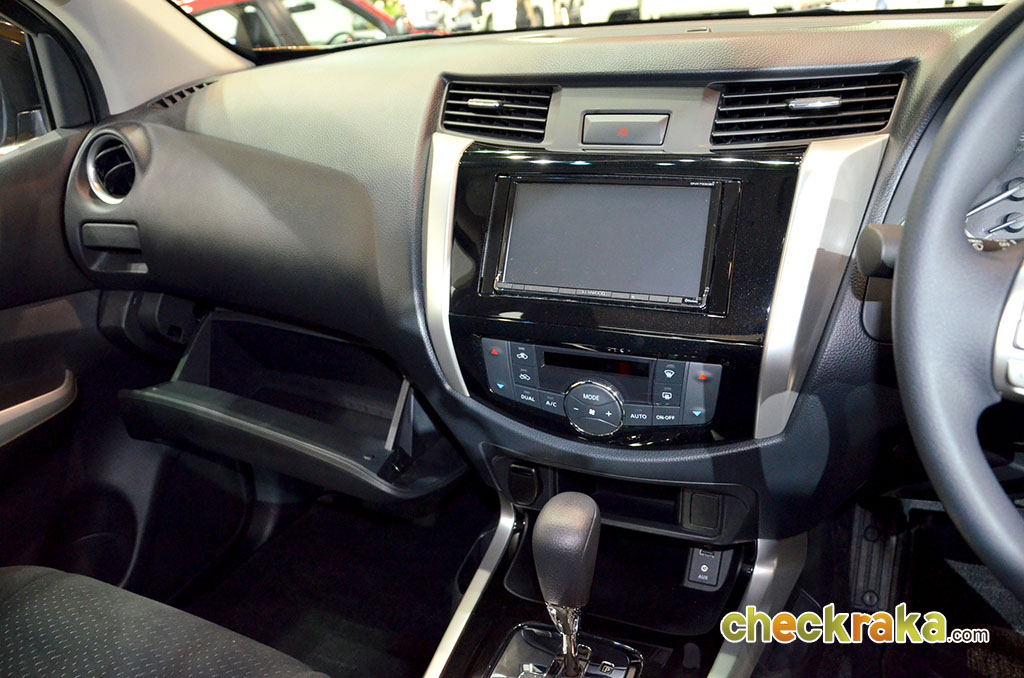 Nissan Navara NP300 King Cab Calibre E 6MT นิสสัน นาวาร่า ปี 2014 : ภาพที่ 12