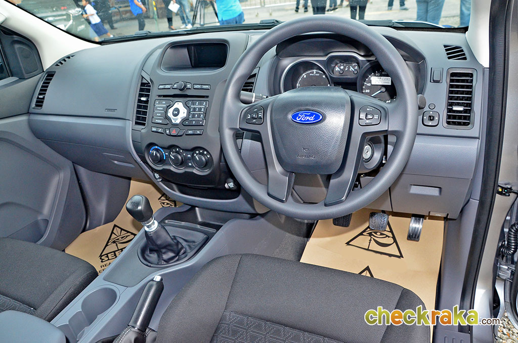 Ford Ranger Open Cab 2.2L XLS 4x2 Low-Rider ฟอร์ด เรนเจอร์ ปี 2015 : ภาพที่ 6