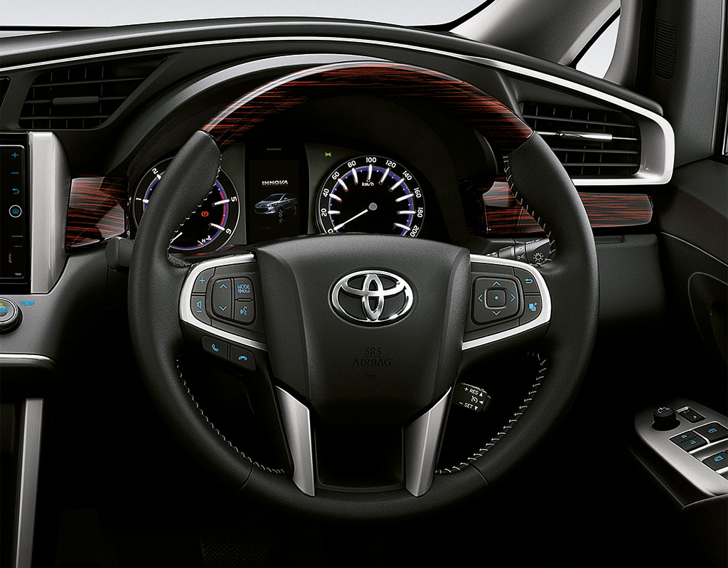 Toyota Innova Crysta 2.8 G A/T โตโยต้า อินโนว่า ปี 2016 : ภาพที่ 7
