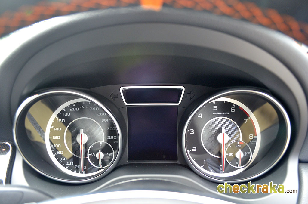Mercedes-benz AMG CLA 45 AMG 4Matic เมอร์เซเดส-เบนซ์ เอเอ็มจี ปี 2014 : ภาพที่ 17