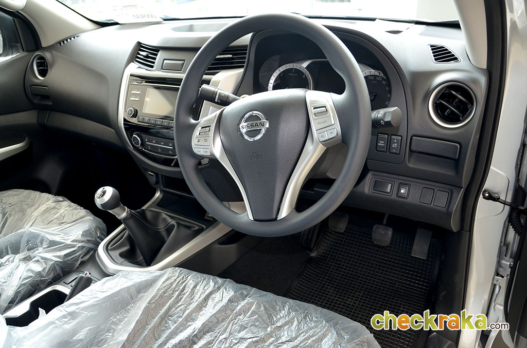 Nissan Navara NP300 Double Cab Calibre EL 6MT นิสสัน นาวาร่า ปี 2014 : ภาพที่ 11