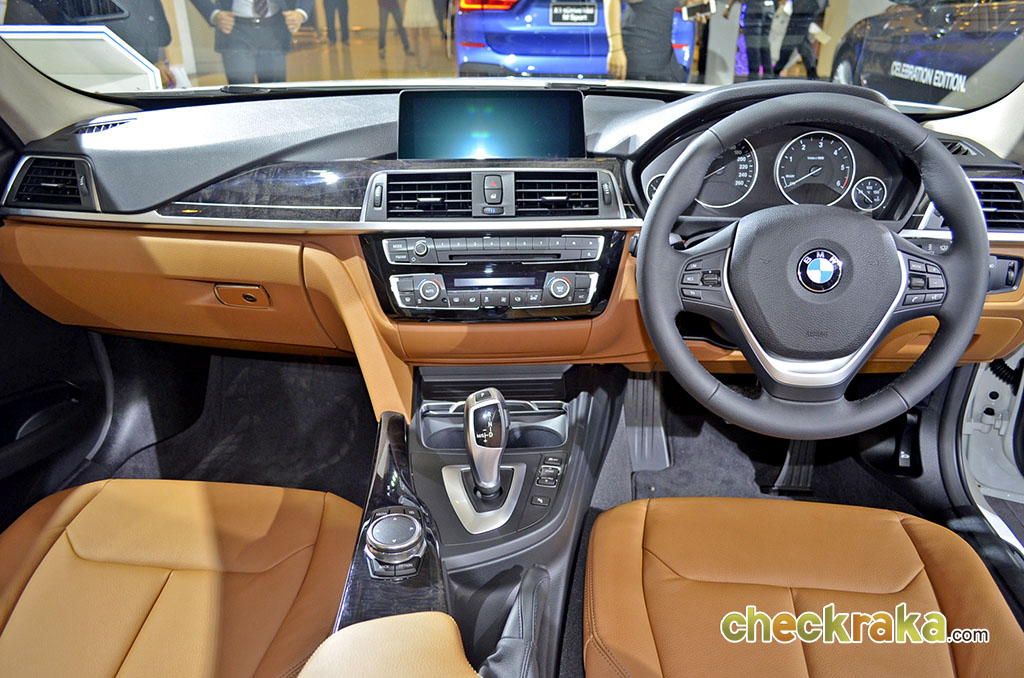 BMW Series 3 320d Celebration Edition บีเอ็มดับเบิลยู ซีรีส์3 ปี 2016 : ภาพที่ 7