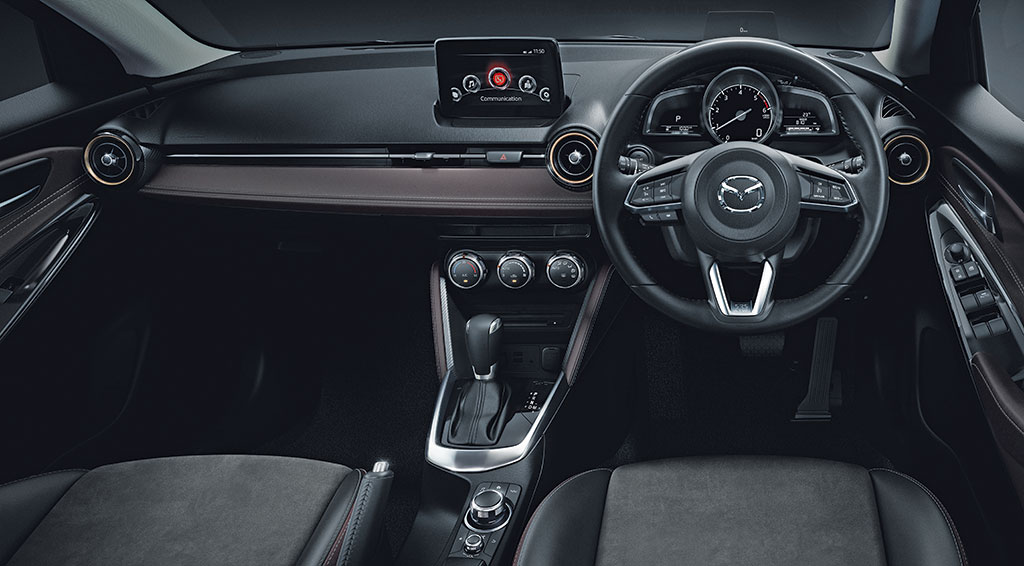 Mazda 2 Sedan XD High Plus L AT มาสด้า ปี 2017 : ภาพที่ 2