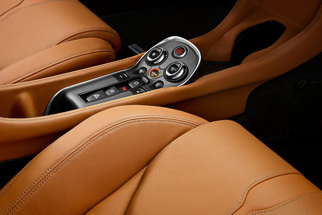 McLaren 570S Coupe Standard แมคลาเรน 570เอส คูเป้ ปี 2015 : ภาพที่ 8