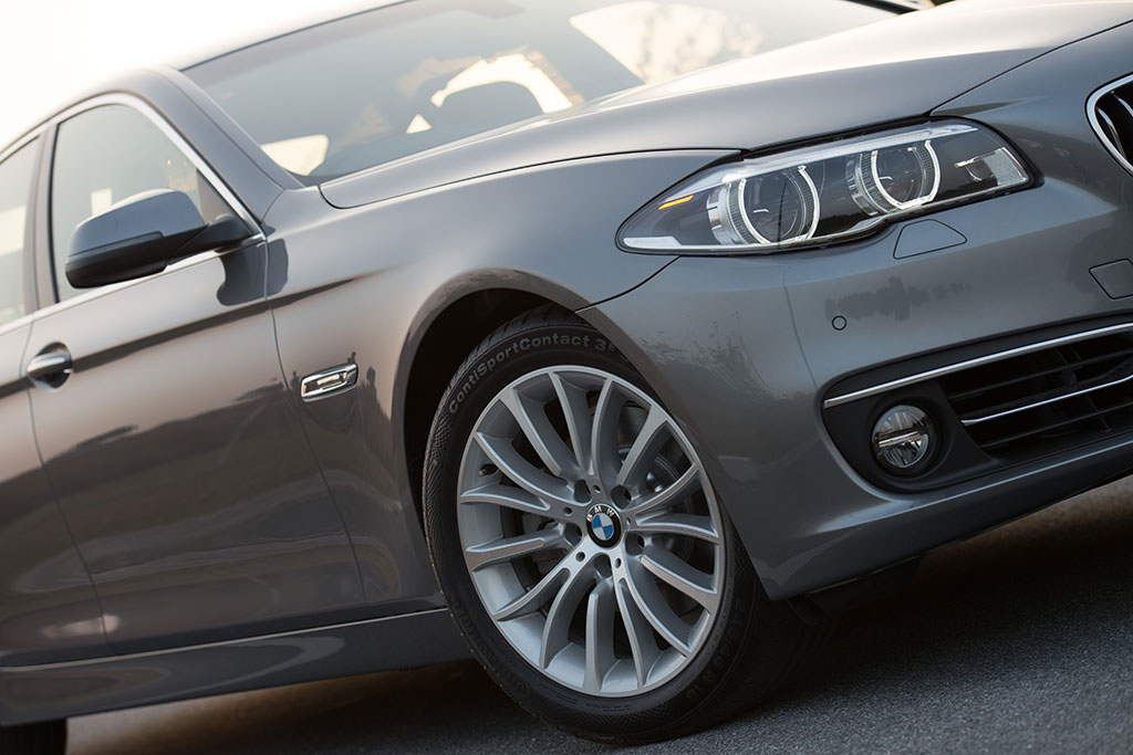 BMW Series 5 528i Luxury บีเอ็มดับเบิลยู ซีรีส์5 ปี 2014 : ภาพที่ 4