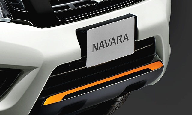 Nissan Navara NP300 King Cab Calibra E 6 MT Black Edition นิสสัน นาวาร่า ปี 2019 : ภาพที่ 5