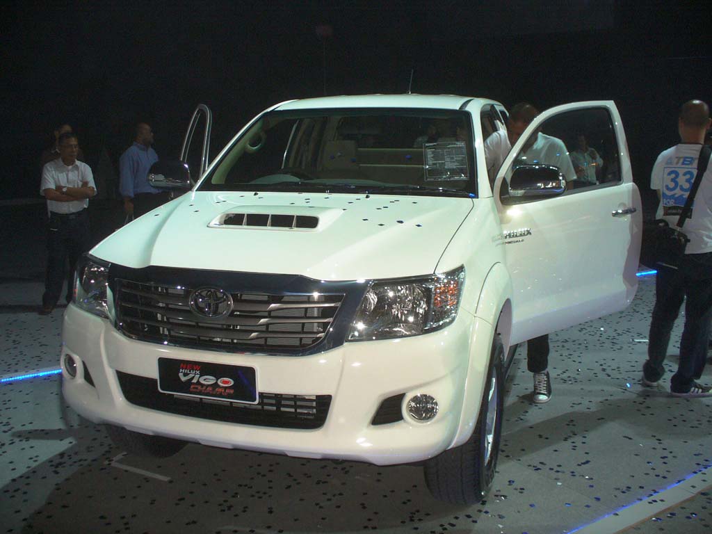 Toyota Hilux Vigo Champ Smart Cab 4x2 2.7J VVT-i โตโยต้า ไฮลักซ์ วีโก้แชมป์ ปี 2011 : ภาพที่ 14