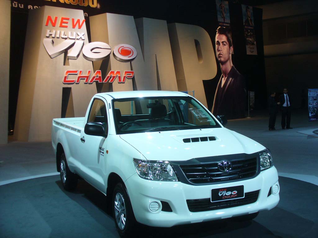 Toyota Hilux Vigo Champ Standard Cab 2.7J-PS VVT-i CNG โตโยต้า ไฮลักซ์ วีโก้แชมป์ ปี 2011 : ภาพที่ 6