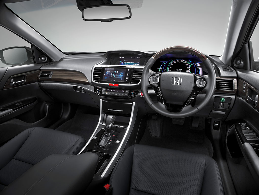Honda Accord Hybrid 2.0 ฮอนด้า แอคคอร์ด ไฮบริด ปี 2016 : ภาพที่ 4