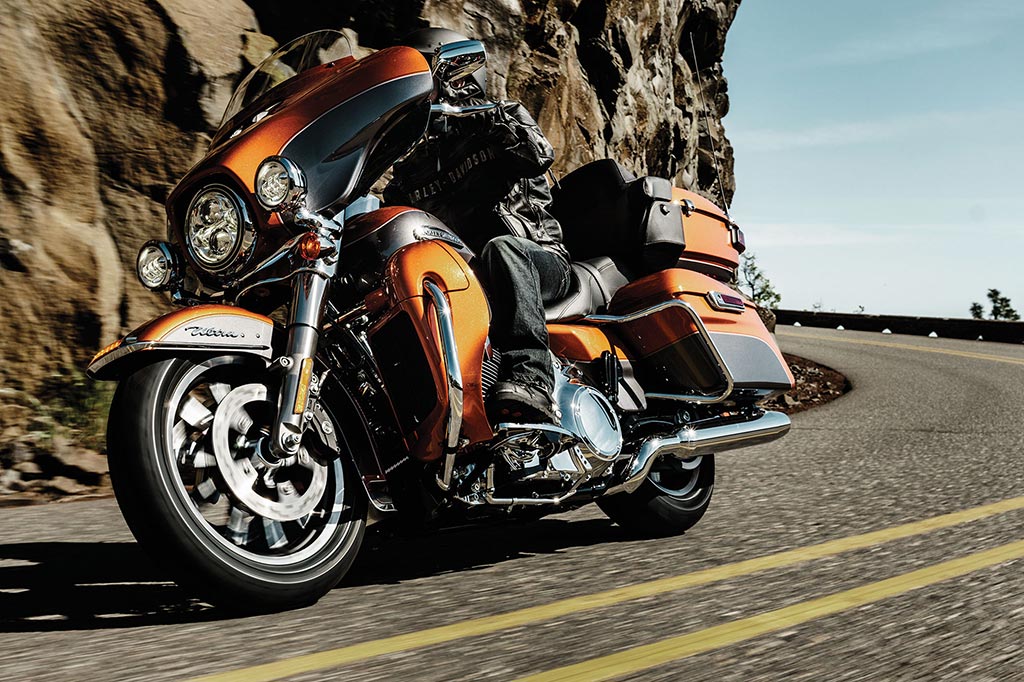 Harley-Davidson Touring Electra Glide Ultra Classic Low ฮาร์ลีย์-เดวิดสัน ทัวริ่ง ปี 2015 : ภาพที่ 11