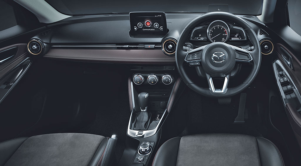 Mazda 2 1.3 Sedan High Plus มาสด้า ปี 2017 : ภาพที่ 2