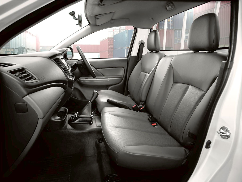 Mitsubishi Triton Single Cab 2.5 VGT GL 4WD M/T มิตซูบิชิ ไทรทัน ปี 2015 : ภาพที่ 4