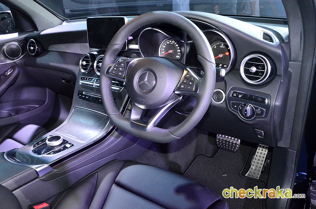 Mercedes-benz GLC-Class GLC 250 D 4Matic AMG Dynamic เมอร์เซเดส-เบนซ์ จีแอลซี ปี 2015 : ภาพที่ 15