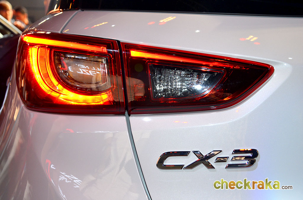 Mazda CX-3 1.5 XDL มาสด้า ซีเอ็กซ์-3 ปี 2017 : ภาพที่ 12