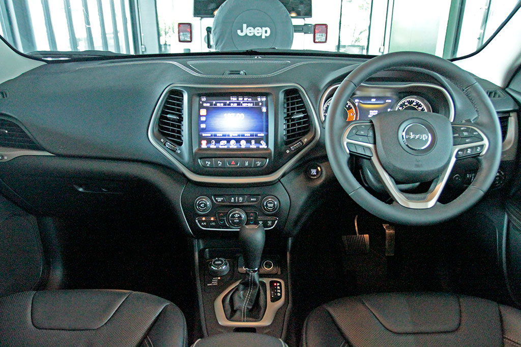 Jeep Cherokee Limited 2.0 Multijet II จี๊ป เชอโรกี ปี 2015 : ภาพที่ 10