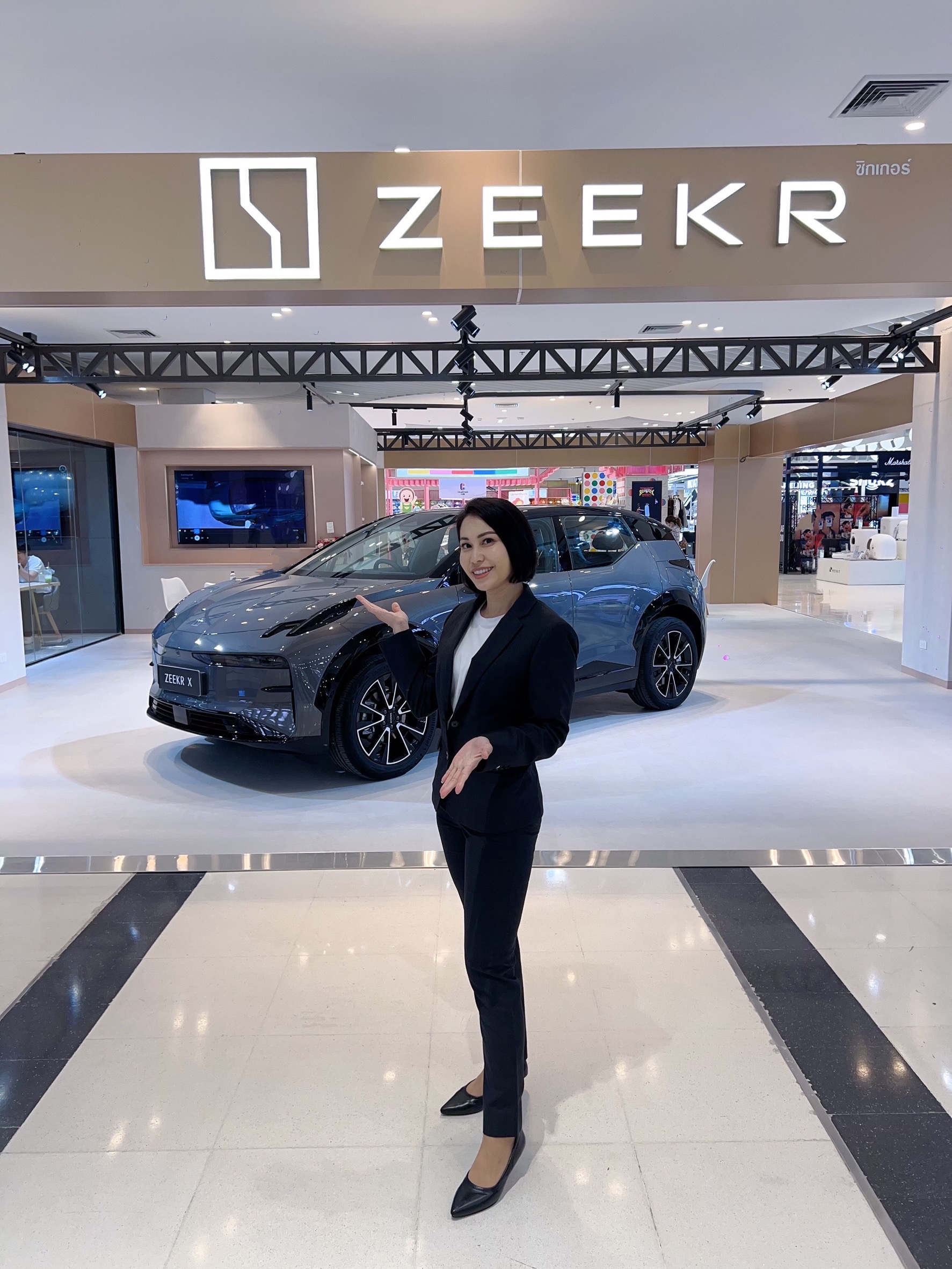 นุ่น Zeekr
