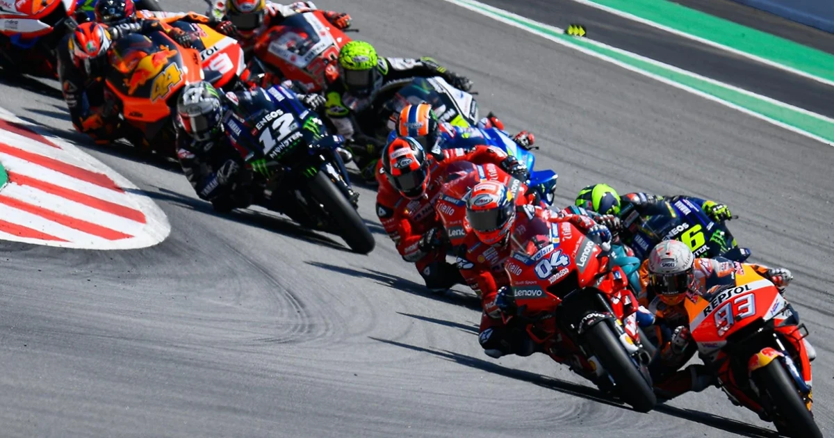 มาร์เกซ คว้าชัย ลอเรนโซ่ สไตรค์กลุ่มผู้นำกวาด โดวิซิโอโซ่, บีญาเลส, รอสซี่ ออกจากการแข่งขัน CatalanGP