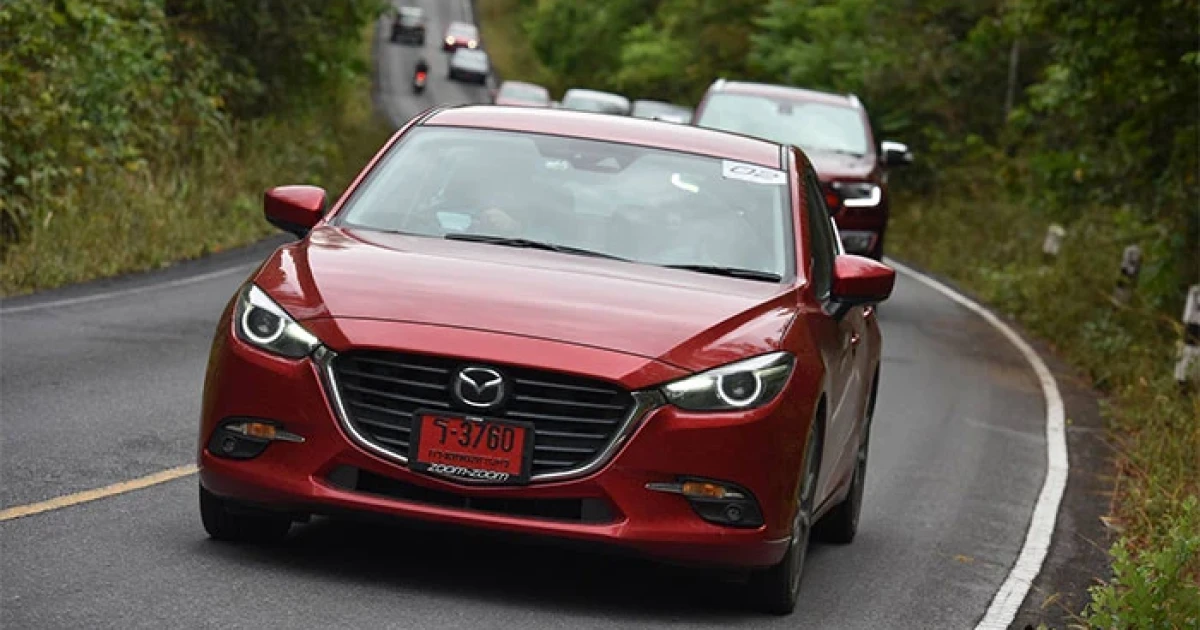 Mazda 3 ใหม่ 2017 สมบูรณ์แบบยิ่งขึ้นด้วย G-VECTORING CONTROL และ i-ACTIVSENSE