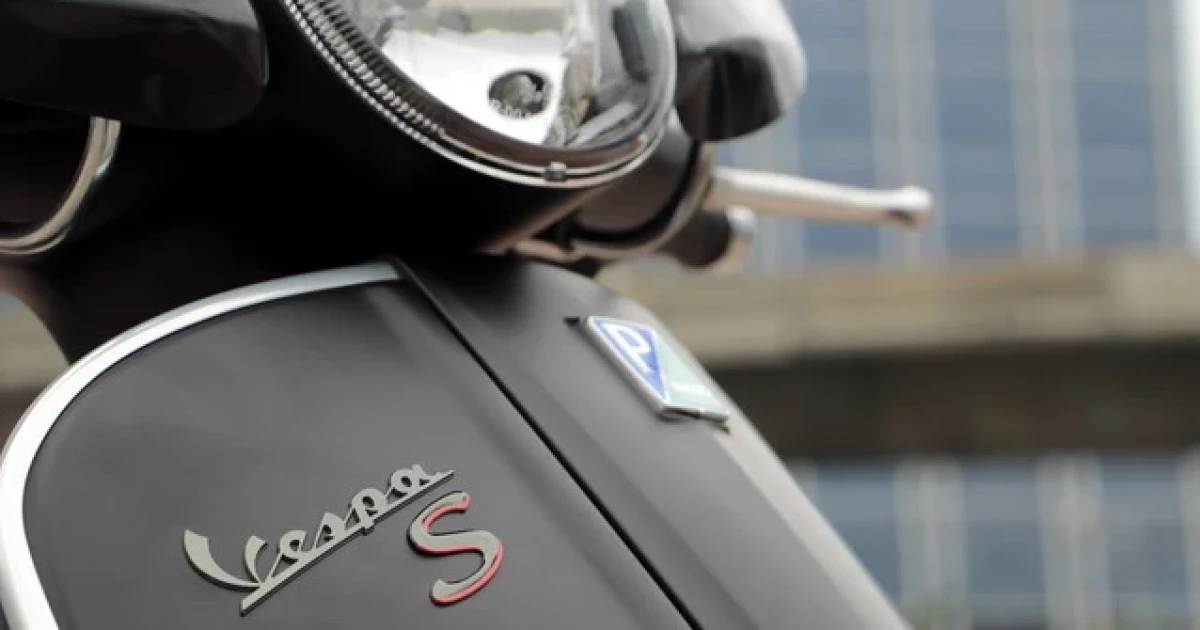 รีวิว VESPA GTS Super 150 3Vie (Monochrome Limited Series) ดำสนิท เท่ระเบิด รีวิว VESPA GTS Super 150 3Vie (Monochrome Limited Series) ดำสนิท เท่ระเบิด