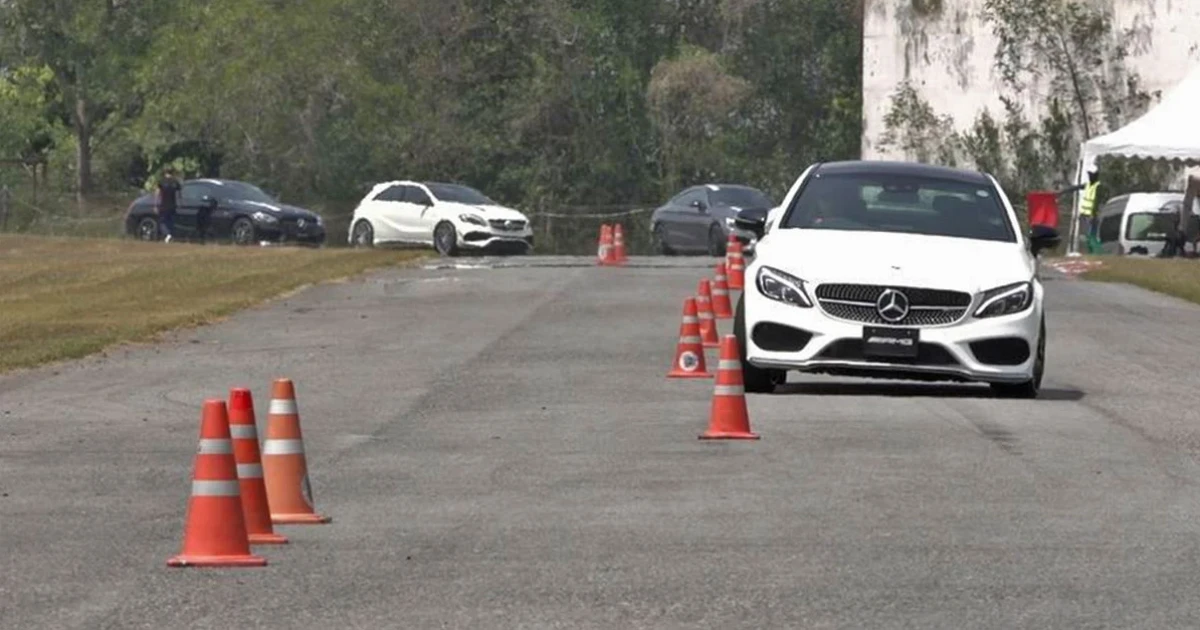 ทดสอบเฉพาะกิจ Mercedes-Benz AMG C 43 4MATIC Coupe รุ่นประกอบไทย 4.14 ล้านบาท (Test Drive Review)