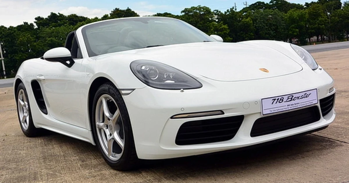 รีวิว Porsche 718 Boxster สุดยอดโรดสเตอร์ระดับโลก รีวิว Porsche 718 Boxster สุดยอดโรดสเตอร์ระดับโลก