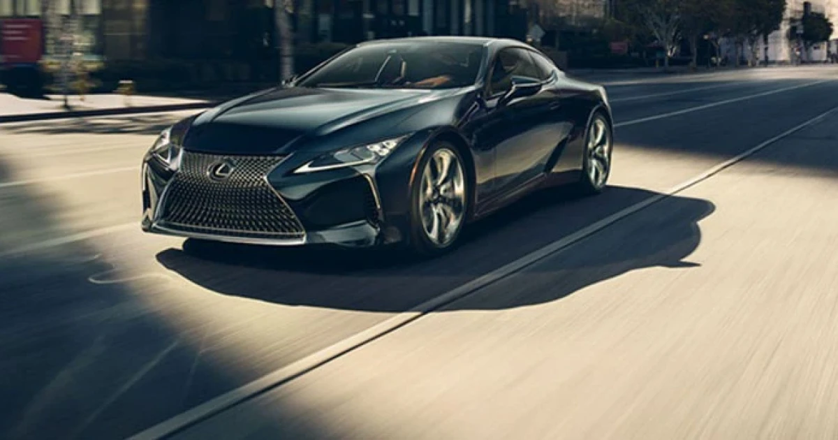 Lexus LC500 ซูเปอร์คาร์สุดหรูล้ำอนาคต