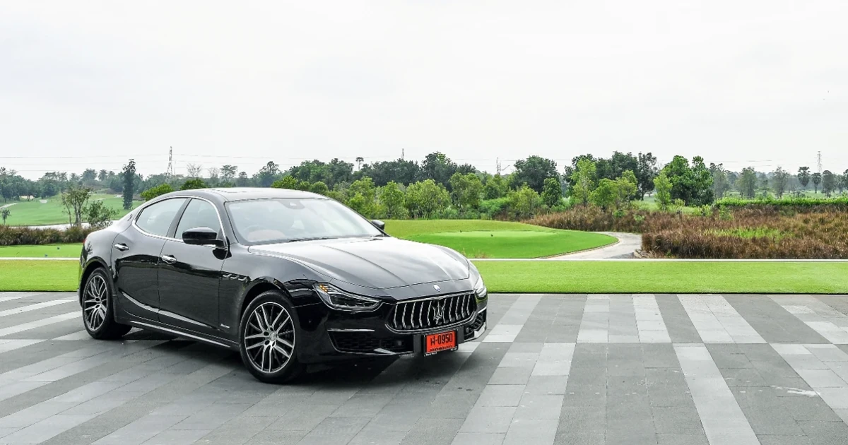 รีวิว เพลินไปกับ Maserati Ghibli ใหม่ รถสปอร์ตซีดาน หรู เร็ว แรง รีวิว เพลินไปกับ Maserati Ghibli ใหม่ รถสปอร์ตซีดาน หรู เร็ว แรง