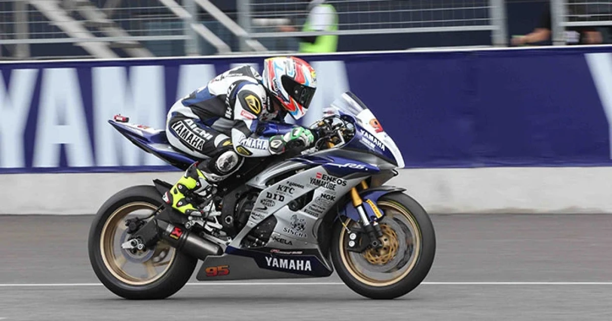 Yamaha คว้าชัยศึกชิงแชมป์ประเทศไทย สนามที่ 5 รุ่น 1000 cc. รายการ BRIC Superbike 2016