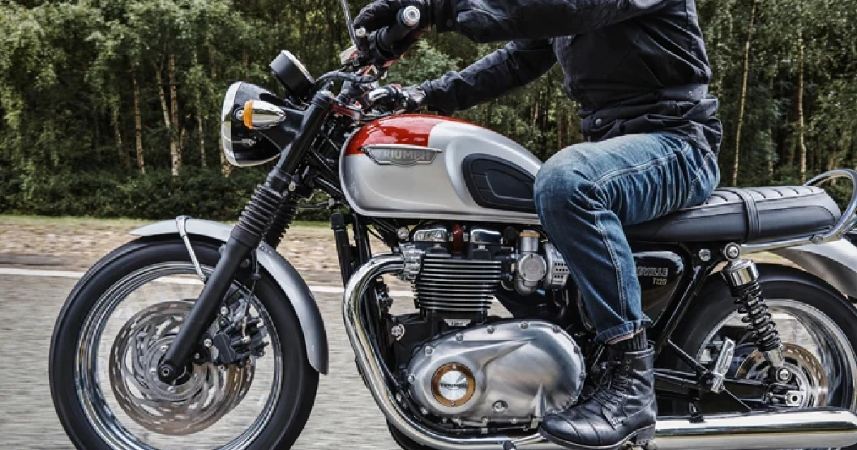 Triumph ประกาศเปิดตัว Bonneville รุ่น Custom ที่งาน Silverstone Classic