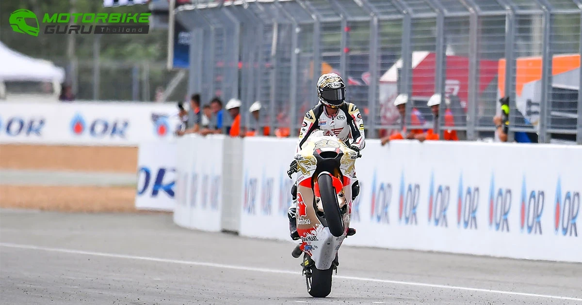 คนไทยเฮลั่น “ก้อง-สมเกียรติ” บิดเพื่อชาติ! ผงาดคว้าโพเดียมที่ 3 Moto2 โฮมเรซ สุดยิ่งใหญ่