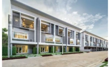 ดิ เอ็กซ์คลูซีฟ วงแหวน - รามอินทรา (The Exclusive Wongwaen - Ramintra)