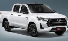 โตโยต้า Toyota Revo Smart Cab Z-Edition 2.4 Mid AT 60th Anniversary ปี 2022
