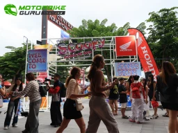 HONDA ยกขบวนความสนุกไปพบชาวนครสวรรค์กว่า 4,000 คน ในงาน SCOOPY iCONiC TOWN ณ ลานหน้าเซ็นทรัลฯ