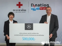 Mercedes-Benz มอบเงินบริจาค 500,000 บาท แก่ สภากาชาดไทย จากแคมเปญเปลี่ยนยอดจอง Motor Expo เป็นยอดบริจาคช่วยเหลือผู้ประสบอุทกภัย