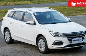 MG EP PLUS (MY22) มาพร้อมข้อเสนอพิเศษ จำนวนจำกัด! เพียง 469,900 บาท พร้อม ฟรี! ประกันภัยชั้น 1 และรับประกันแบตเตอรี่ ถึง15 กรกฎาคม 2568 เท่านั้น