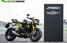 Triumph เผยโฉมรถจักรยานยนต์รุ่นพิเศษสำหรับรางวัล Triumph Triple Trophy พร้อมประกาศโครงการทดสอบเชื้อเพลิงเพื่อความยั่งยืนในการแข่งขัน Moto2