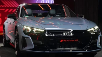 อาวดี้ Audi-RS e-tron GT quattro-ปี 2021