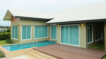 ทัชชา พูลวิลล่า (Tha-Cha Pool Villa)