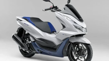 ฮอนด้า Honda PCX 160 e:HEV ปี 2021