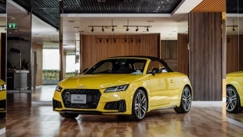 อาวดี้ Audi-TT Roadster Final Icon Black-ปี 2023