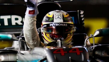 แฟน Mercedes ได้เฮ หลัง Ferrari ดวงกุดตั้งแต่สตาร์ทที่สิงคโปร์ กรังด์ปรีซ์