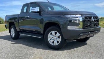 มิตซูบิชิ Mitsubishi Triton Mega Cab Plus 2.4 Ultra AT ปี 2023