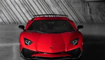 LAMBORGHINI AVENTADOR ซูเปอร์เวโลเช่ ผลิตแค่ 600 คัน เท่านั้น