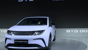 BYD แรงไม่หยุด! เปิดตัว DOLPHIN ในงานบางกอก อินเตอร์เนชั่นแนล มอเตอร์โชว์ 2023 พร้อมเปิดรับจองประเทศแรกในโลกที่โชว์รูมทั่วประเทศในราคาสุดเซอร์ไพรส์