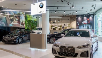Millennium Auto เปิดโชว์รูมสยามพารากอน พร้อมจัดแคมเปญ MIRACLE 5 เมื่อจองและรับรถ BMW i5 รับฟรี iPhone 15 และรางวัลอื่นๆ รวมมูลค่ากว่า 5 ล้านบาท