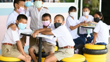 กรุงศรี ออโต้ เดินหน้ากิจกรรม ชุบชีวิต-ส่งต่อเฟอร์นิเจอร์งานอีเวนต์ สู่อุปกรณ์เรียนรู้เพื่อโรงเรียนในพื้นที่ห่างไกล